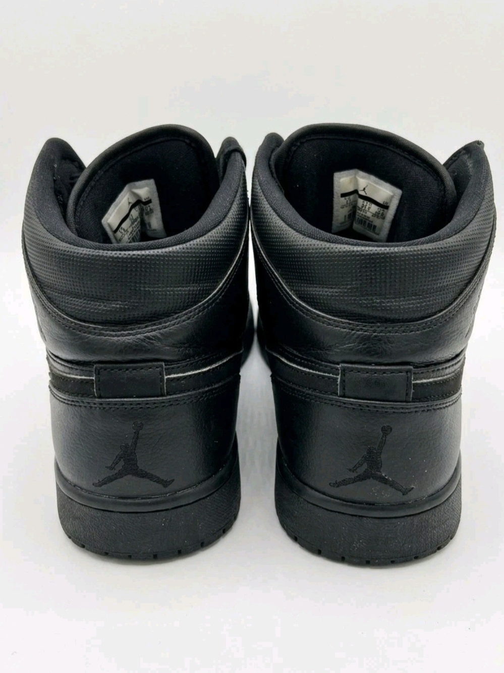 Nike Air Jordan 1 Mid Black Leather Mid-Top Lace-Up Sneakers Mens 10.5